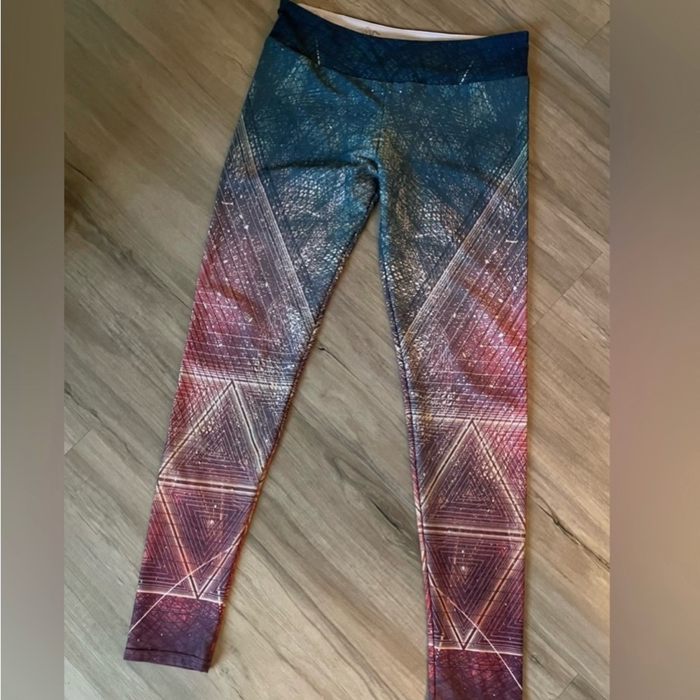 Unique Society6 Brand Leggings ~ 4 pairs included 👖👖👖👖, Sz XL…. - Picture 3 of 8